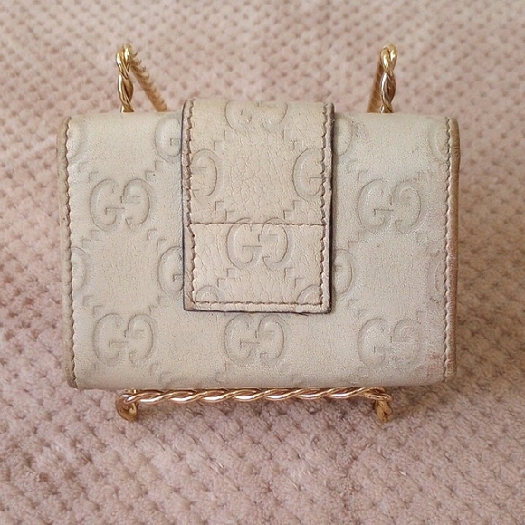 GUCCI-BEIGE LEATHER KEY HOLDER CASE - Picture 3 of 12